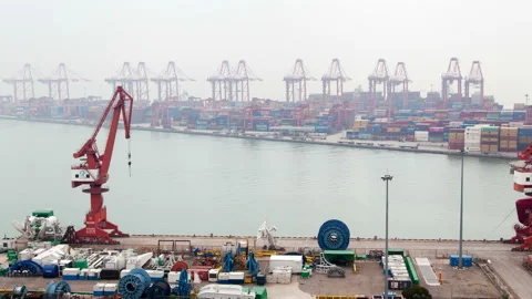 Timelapse large port of Shenzhen with container terminal zoom out Stockbeeldmateriaal 121894290