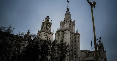 Timelapse to a large public and public, scientific tall building Stock-Footage 129535862