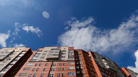 Timelapse, a large residential multi-storey building amid rapidly moving clou Stock Footage 155506959