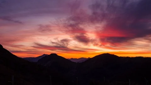 Timelapse lever de soleil 3 courrones pays basque Stockbeeldmateriaal 110526120