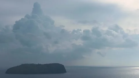 Timelapse of low and high clouds over the Mediterranean sea. Видео 132426602