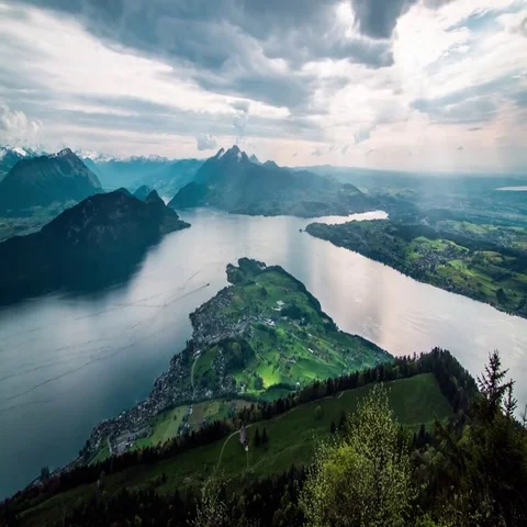 Timelapse of Lucerne and Pilatus 動画素材 69534837