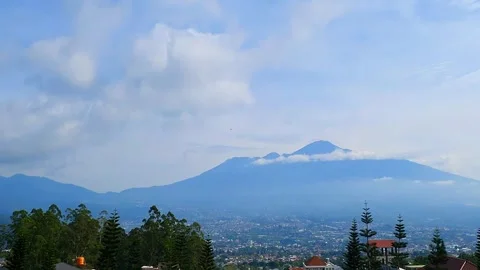 Timelapse. Majestic Mountain View timelapse: Clouds Enveloping Peaks Stock Footage 301064068