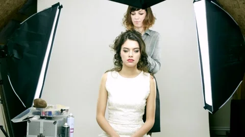 Timelapse of makeup with zoom Stock Footage 59966721