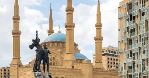 Timelapse Martyrs' square statue with Mohammad Al-Amin Mosque, Beirut, Lebanon Stock Footage 163238933