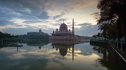 Timelapse Masjid Putra Stock Footage 61708401