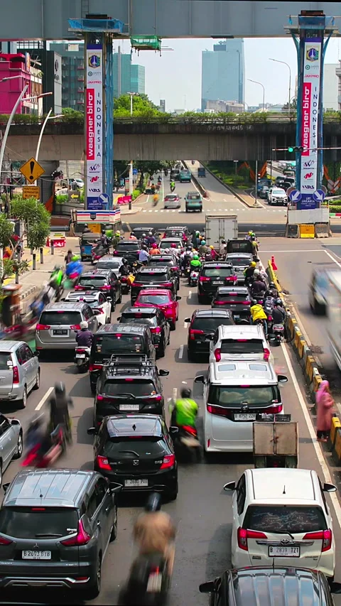 Timelapse of Matraman Traffic (Potrait) Stock Footage 332744552
