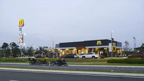 Timelapse McDonald's Video stock 170897219