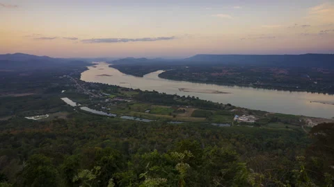Timelapse of Mekong river view from Wat Pha Tak Suea temple Video stock 146211601