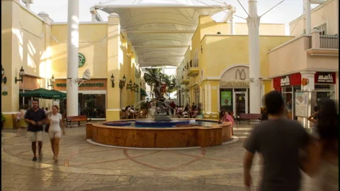 Timelapse Mexico: La Isla Cancun, a Mexican Mall Stock Footage 146282981