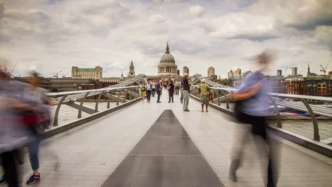 Timelapse, Millenium Bridge London Stock Footage 90081793