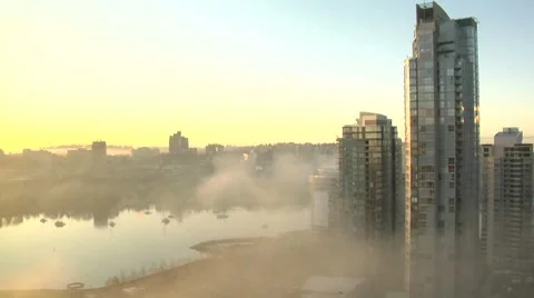 Timelapse mist across False Creek Inlet Video stock 8669016