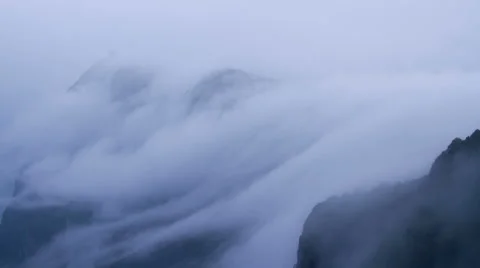 Timelapse of the mist cloud in the Wanfo Peak at Mount Emei, Sichuan province Stock Footage 40738606