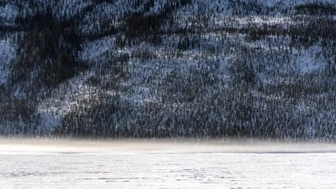 Timelapse of the mist on the lake in the morning Video stock 210425531