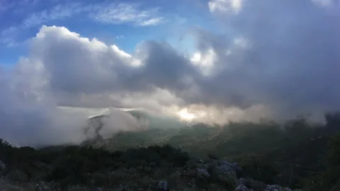 Timelapse misty mountain top. Stock Footage 320253537