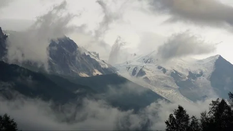 Timelapse mont blanc massif 動画素材 79581724