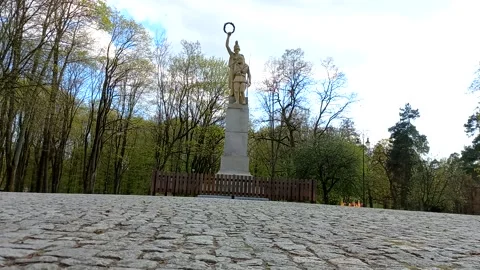 Timelapse monument in the park Stock-Footage 189231299