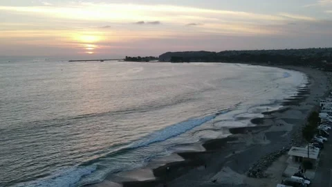 Timelapse In Motion, Hyperlapse At Sunset Over Beach Toward Dana Point Harbor 動画素材 140949924