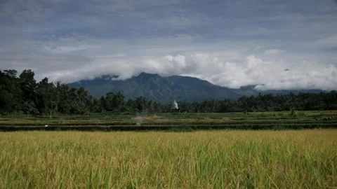 Timelapse of Mount Rinjani 스톡 동영상 167374234