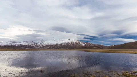 Timelapse Mount Vettore in the plain of Castelluccio di Norcia in Italy Stock-Footage 66428966