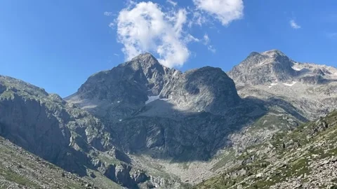Timelapse of the mountain above lake Estom in French Pyrenees Видео 341429937