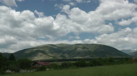 Timelapse mountain and clouds. Stockbeeldmateriaal 50022733