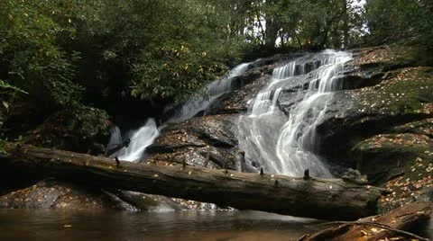 Timelapse of Mountain Waterfall in Autumn 스톡 동영상 14287986