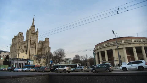 Timelapse of the movement of clouds in a big city Stock-Footage 129534914