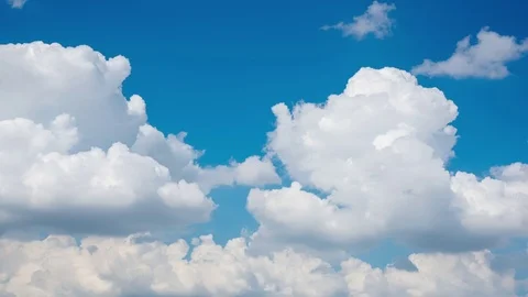 Timelapse of moving clouds and blue sky Stock Footage 71609958