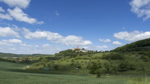 Timelapse - Moving clouds over Castle Ronneburg Видео 108831196