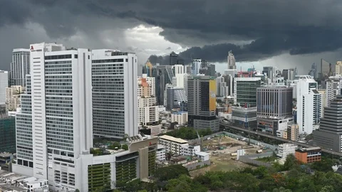 Timelapse moving rain cloud over Marriott Marquis hotel on Sukhumvit in Bangkok. Stock Footage 111685741