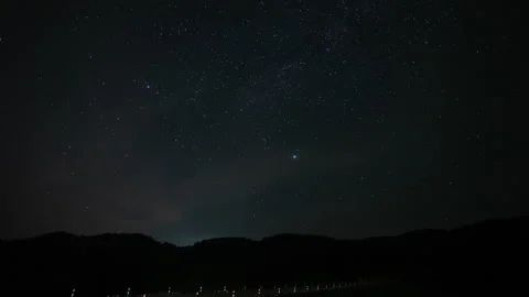 Timelapse of moving star trails in night sky 스톡 동영상 162626063