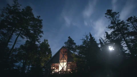 Timelapse of a night cabin Stockbeeldmateriaal 251840896