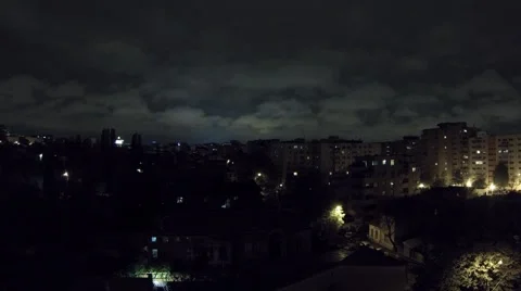 Timelapse at night with clouds running away Video stock 46508061