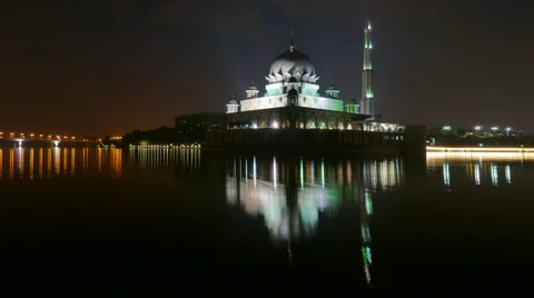 Timelapse Night to Day of floating Mosque At Putrajaya Stock Footage 60115865