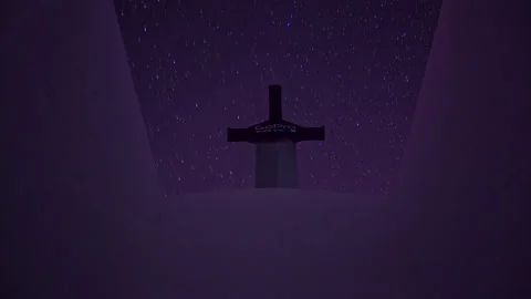 Timelapse of night sky from inside an igloo. Milky way is visible from the Stock Footage 226895050