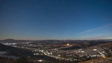 Timelapse, night in a Ukrainian village in the mountains in winter Video stock 147621659