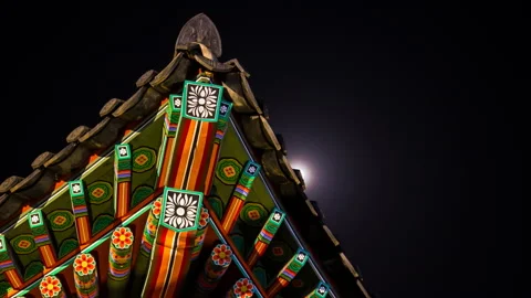 Timelapse of night view with building and roof in gyeongbokgung (royal palace) Vídeos de archivo 133073002
