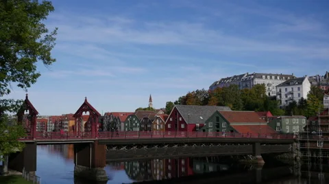 Timelapse of Old Town Bridge in Trondheim, Norway Video stock 68677707