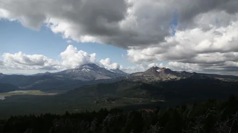 Timelapse of Oregon Volcanos in Evening Light Stock Footage 48415546