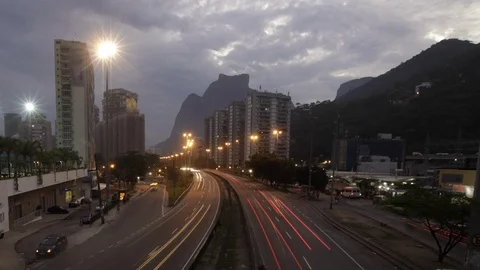 Timelapse over a highway in Rio at night Video stock 91275913