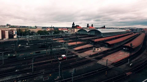 Timelapse over prague train station traffic Video stock 72037259