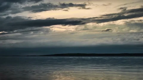 Timelapse over a slow-flowing river Video stock 186916389