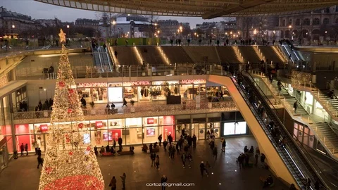 TIMELAPSE-PARIS-CHATELET Stock Footage 88168436