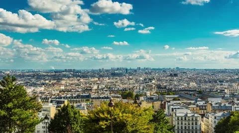 Timelapse of Paris in summer, cityscape, cloudy sky 库存影片 67673871