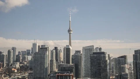 Timelapse of Partly Cloudy Downtown Toronto Skyline in 4K Vídeo Stock 84956834