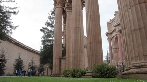 Timelapse of path and columns in the Palace of Fine Arts 스톡 동영상 230060604