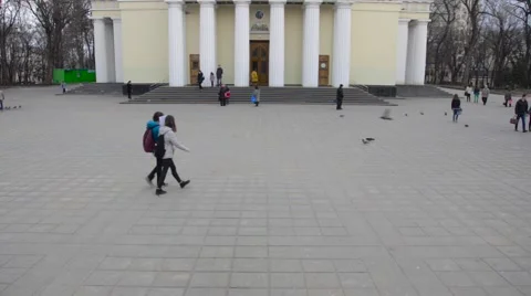 Timelapse people going in and out of church Stock Footage 62483593