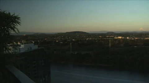 TIMELAPSE PORTLAND BEGINNING SUNSET Stock Footage 857743