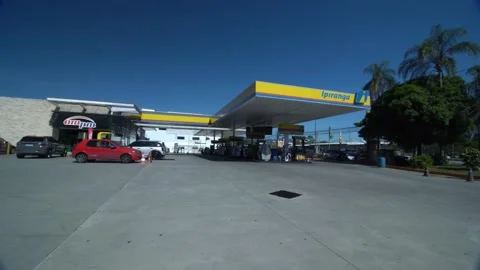 TImelapse Posto Ipiranga 4k Stock Footage 178557465